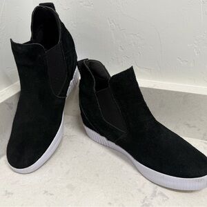 Sorel Black Slip-On Women's Shoes